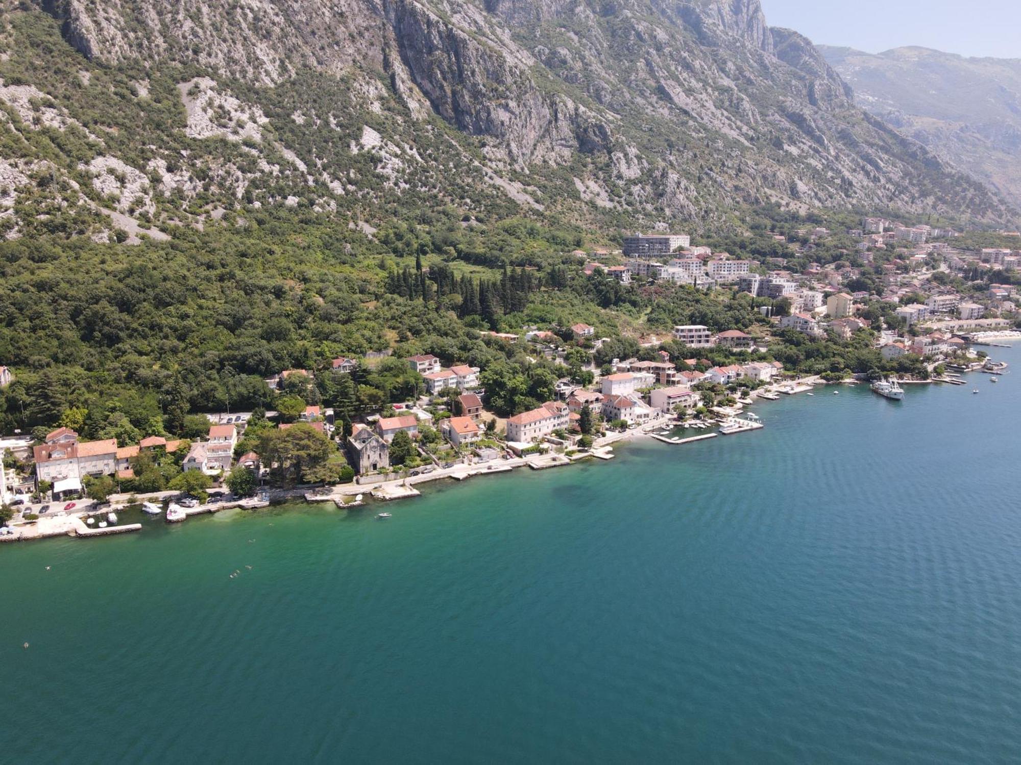 Montenegro Apartments - Private Beach โกตอร์ ภายนอก รูปภาพ